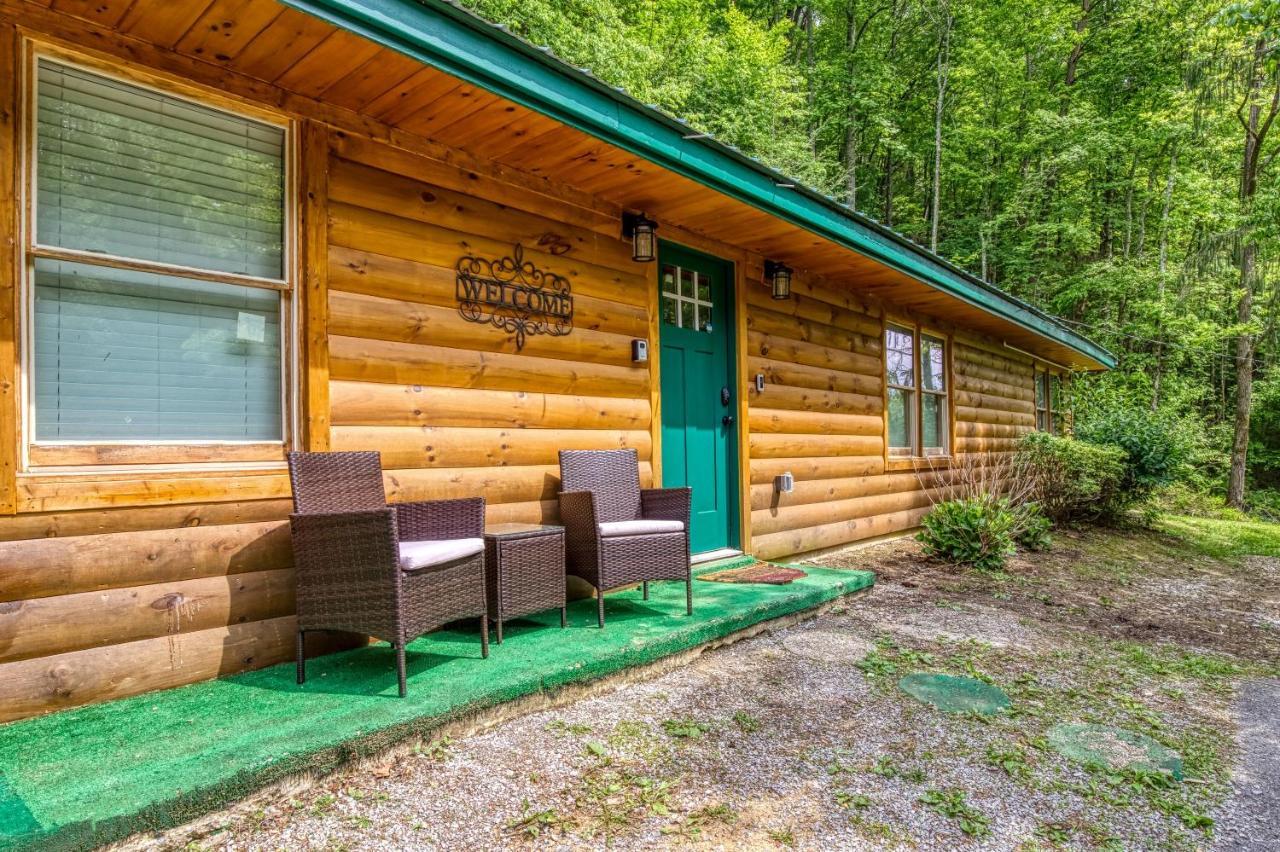Hidden Creek, Pool Table, Hot Tub, 1089 Free Tickets Each Paid Day, Dollywood And More Gatlinburg Exterior photo